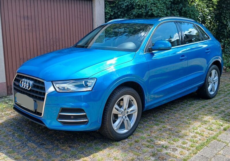 Blau Gebraucht 2015 Audi Q3 Design SUV | 17.950 € (Fairer Preis) - Bild 1/4