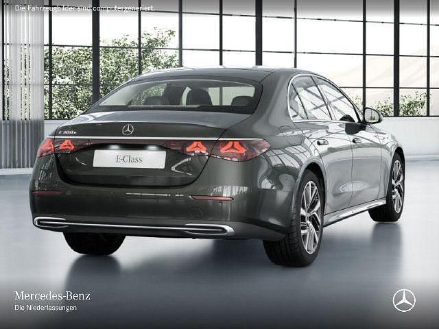 Gebraucht Mercedes E300 Avantgarde 313 PS (230 kW) 2024
