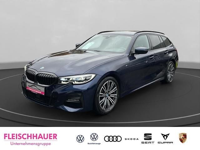 Blau Gebraucht 2021 BMW 320 M Sport Kombi | 28.890 € (Fairer Preis) - Bild 1/4