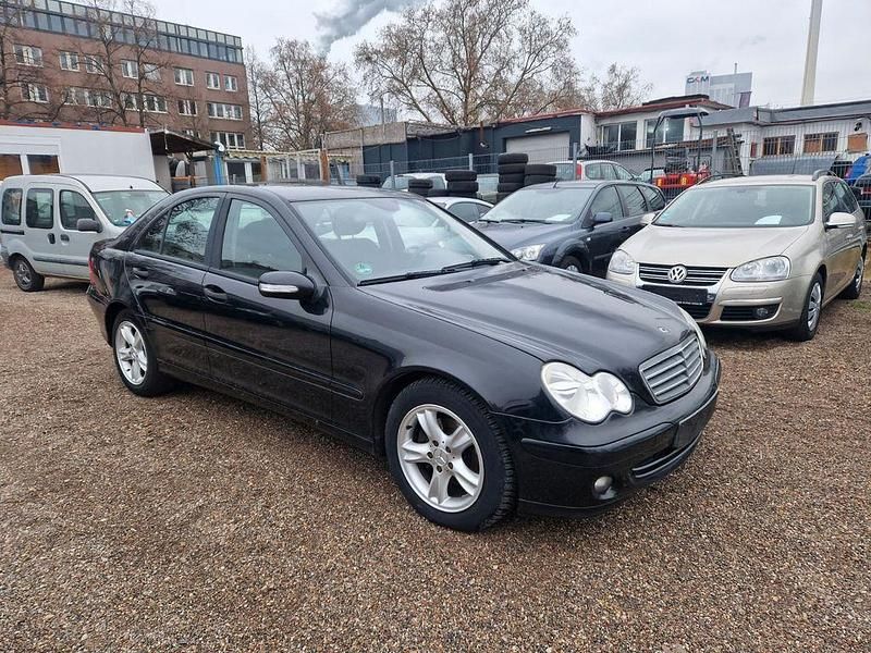 Gebraucht Mercedes C180 143 PS (105 kW) 2006 Schwarz Limousine