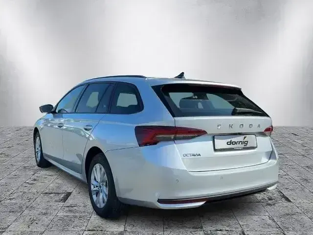 Gebraucht Skoda Octavia Ambition 150 PS (110 kW) 2024 Silber Kombi