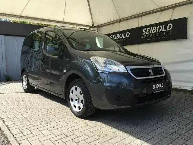 Gebraucht Peugeot TePee Active 99 PS (72 kW) 2016 Grau Van / Kleinbus
