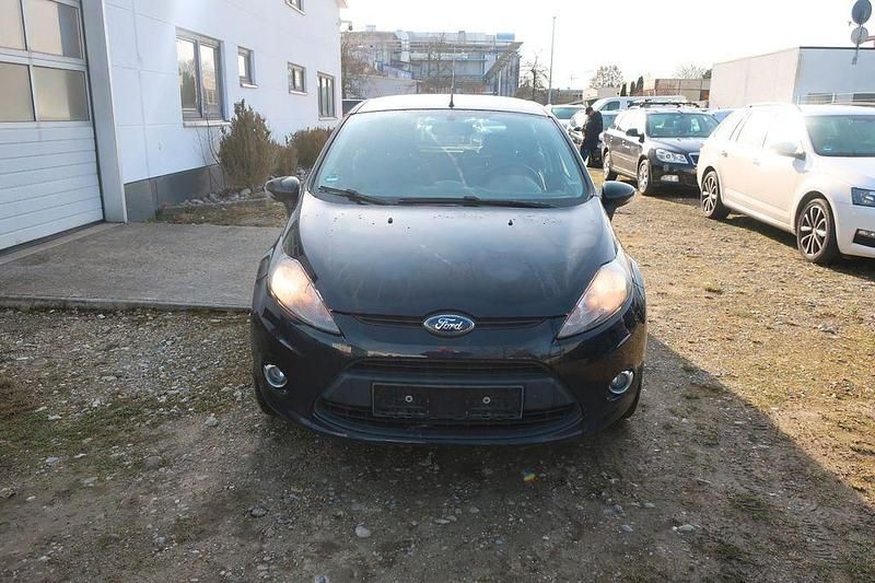 Gebraucht Ford Fiesta Trend 82 PS (60 kW) 2012 Schwarz Kleinwagen