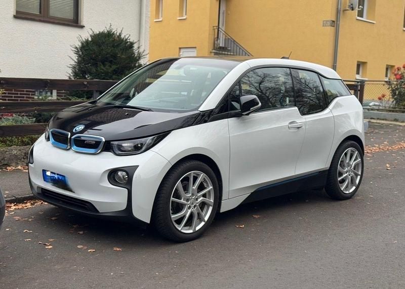 Weiß Gebraucht 2016 BMW i3 Kleinwagen | 13.700 € (Fairer Preis) - Bild 1/4