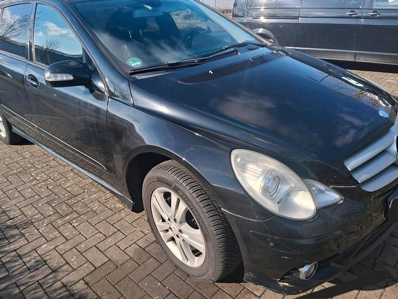Gebraucht Mercedes R320 224 PS (164 kW) 2008 Schwarz Van / Kleinbus
