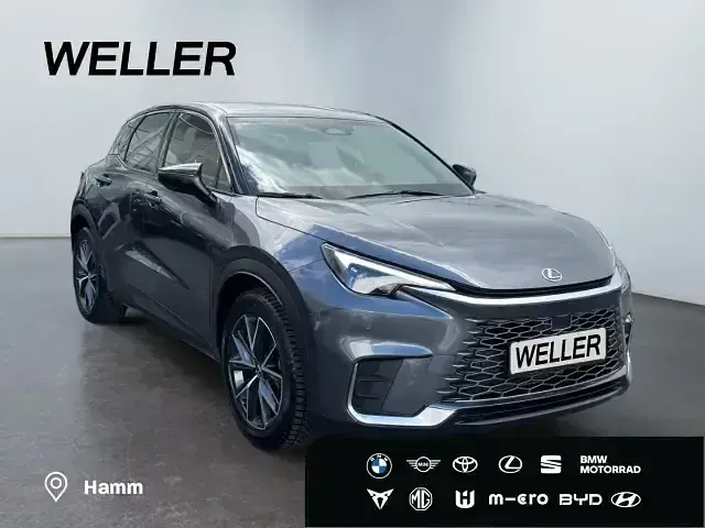 Gebraucht Lexus LBX 136 PS (100 kW) 2024 Obsidiangrau/schwarz SUV
