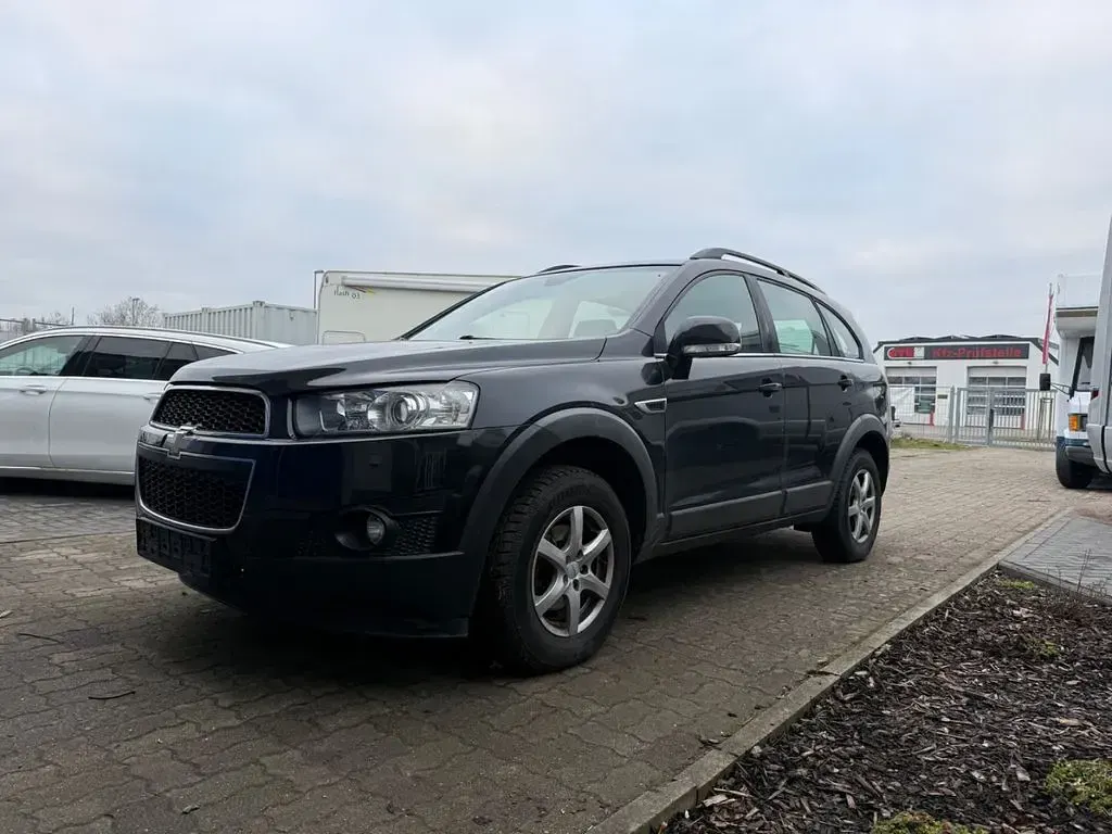 Gebraucht Chevrolet Captiva LT 167 PS (122 kW) 2012 Schwarz SUV