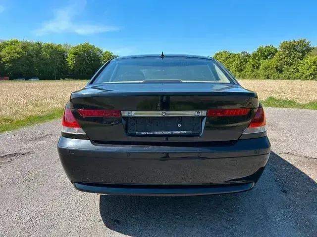 Gebraucht BMW 735L 272 PS (200 kW) 2002 Schwarz Limousine