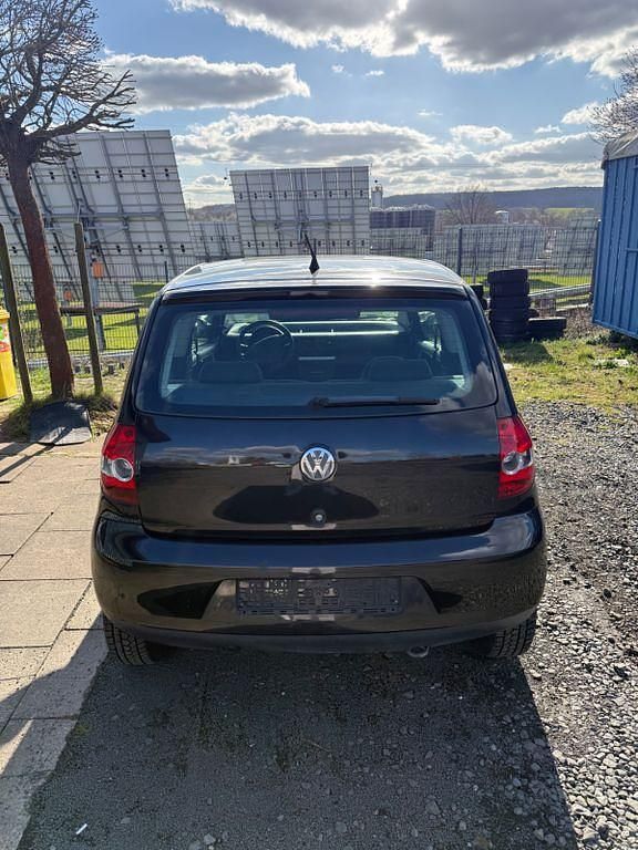 Gebraucht VW Fox 54 PS (39 kW) 2008 Schwarz Kleinwagen