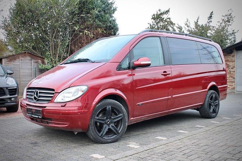 Rot Gebraucht 2007 Mercedes Viano Edition Van / Kleinbus | 9.900 € (Guter Preis) - Bild 1/4