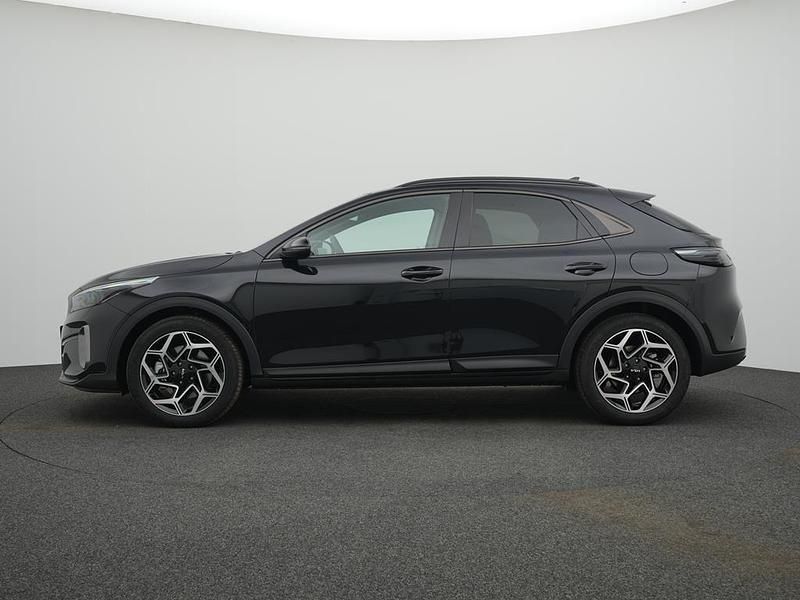 Neu Kia XCeed 179 PS (131 kW) 2025 Zilinaschwarz metall SUV