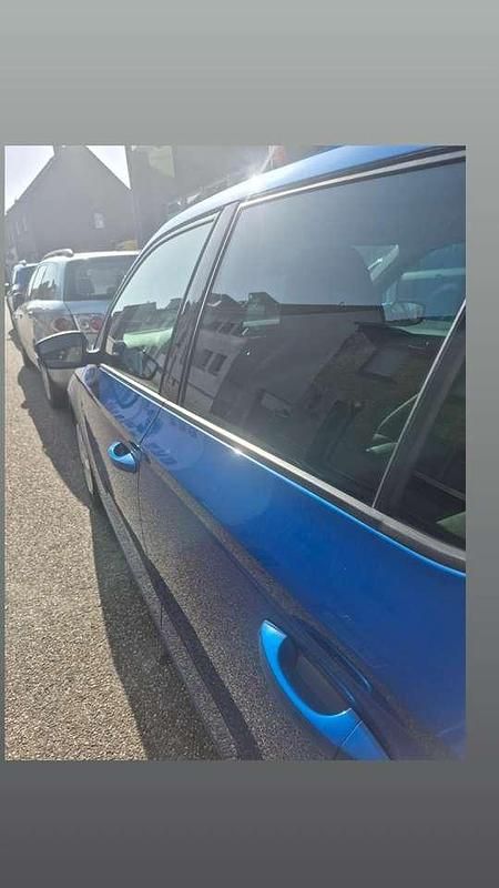 Gebraucht Skoda Fabia Style 90 PS (66 kW) 2014 Blau Limousine