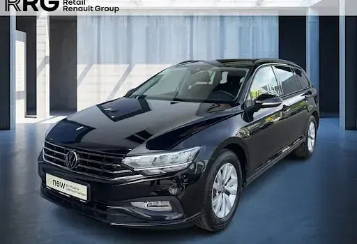 Gebraucht VW Passat 150 PS (110 kW) 2024 Deep black perleffekt Kombi