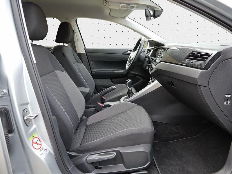 Gebraucht VW Polo Life 95 PS (69 kW) 2023 Reflexsilber metallic Kleinwagen