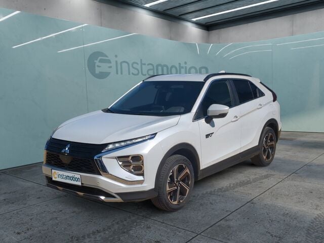 Gebraucht Mitsubishi Eclipse Cross Plus 188 PS (138 kW) 2023 Weiß SUV