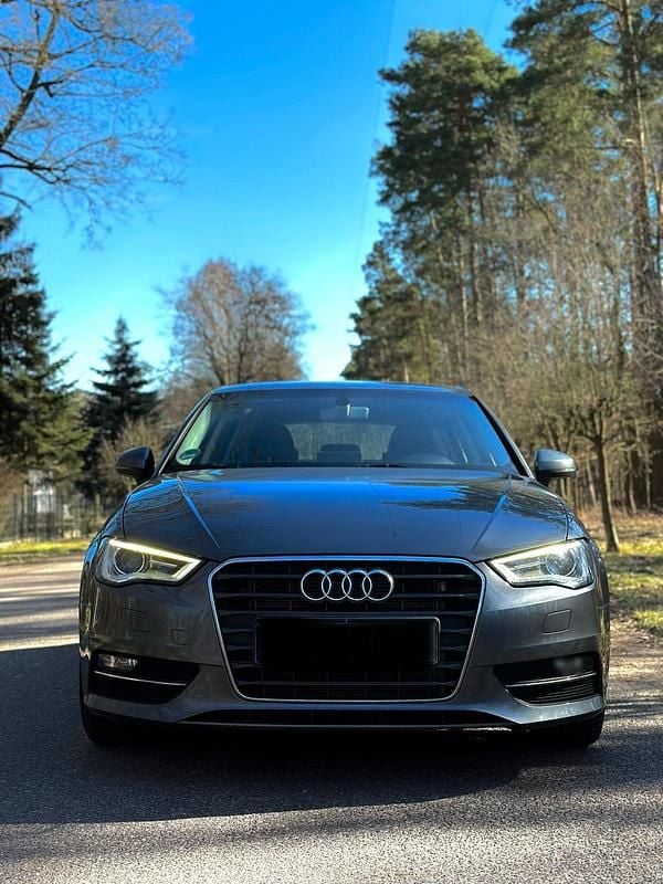 Gebraucht Audi A3 Sportback 110 PS (80 kW) 2017 Grau Kleinwagen