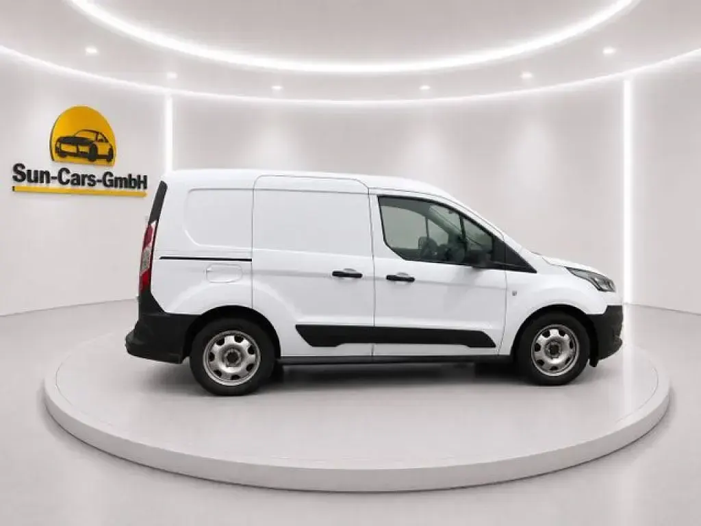 Gebraucht Ford Transit 75 PS (55 kW) 2023 Frozen white Van