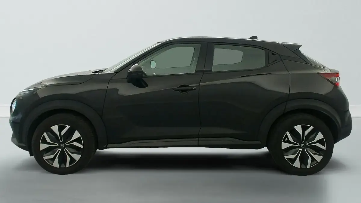 Gebraucht Nissan Juke Acenta 114 PS (83 kW) 2023 Schwarz (noir metallise) SUV