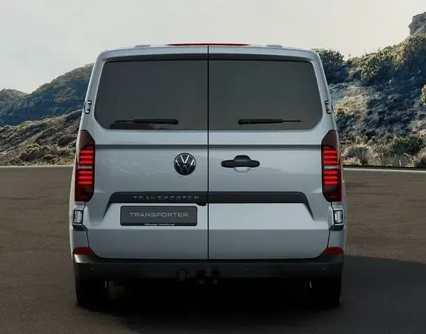Neu VW T7 110 PS (80 kW) 2026 Light grey metallic Van