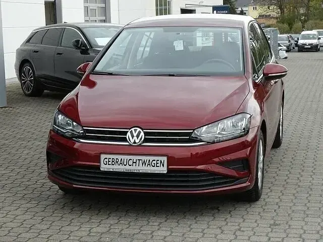 Gebraucht VW Golf Sportsvan Trendline 86 PS (63 kW) 2019 Rot Van / Kleinbus