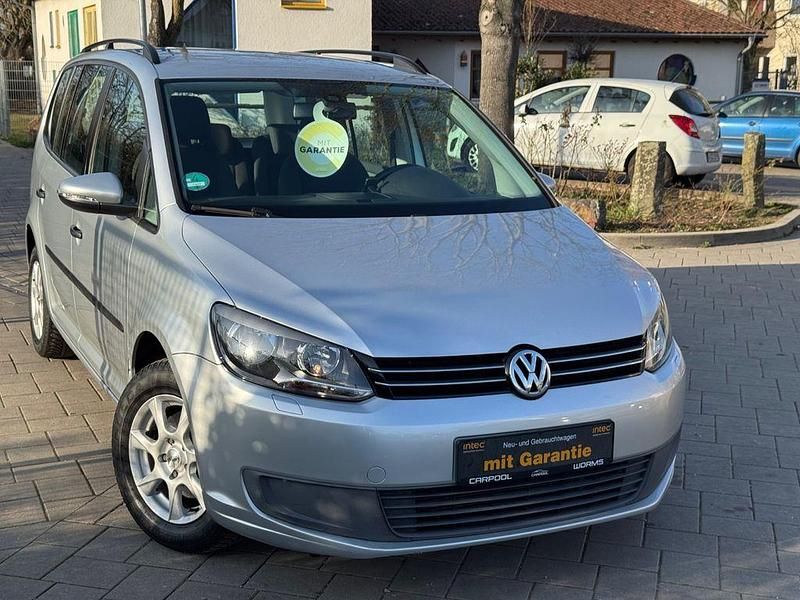 Gebraucht VW Touran Trendline 140 PS (102 kW) 2012 Silber Van / Kleinbus
