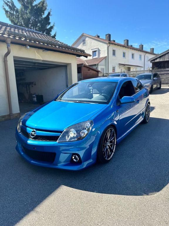 Blau Gebraucht 2008 Opel Astra GTC OPC Coupé | 6.990 € (Fairer Preis) - Bild 1/4