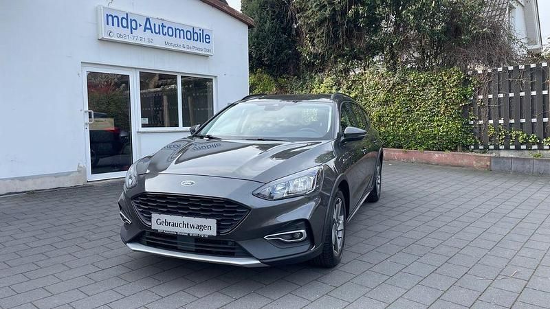Second-hand Ford Focus Active 125 CP (91 kW) 2019 Gri Break