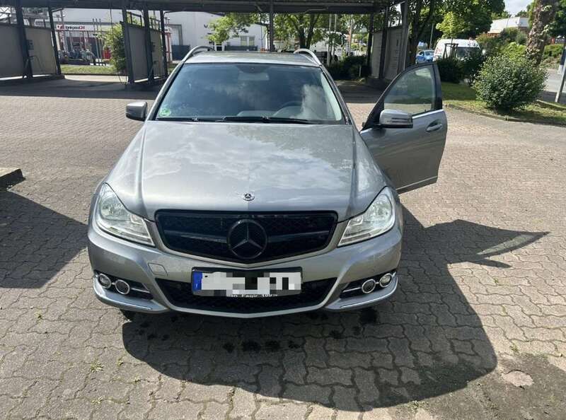 Gebraucht 2012 Mercedes C200 Elegance Kombi | 5.000 € - Bild 1/4