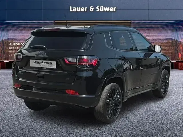 Gebraucht Jeep Compass 241 PS (177 kW) 2022 Andere SUV