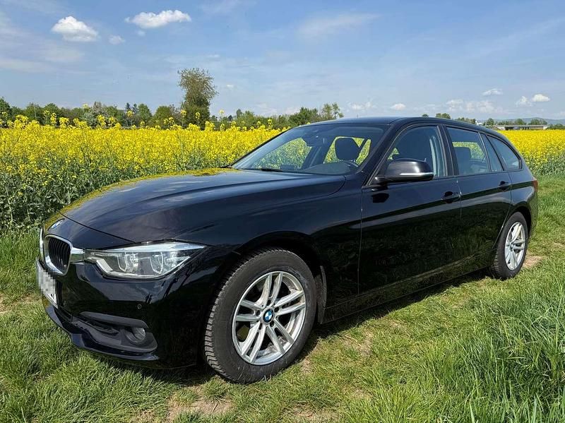 Usata BMW 320 Advantage 190 CV (139 kW) 2017 Nero Station wagon