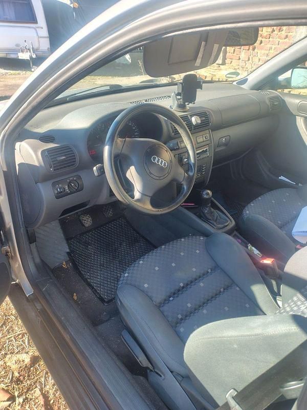 Gebraucht Audi A3 Ambition 102 PS (75 kW) 2000 Silber Kleinwagen