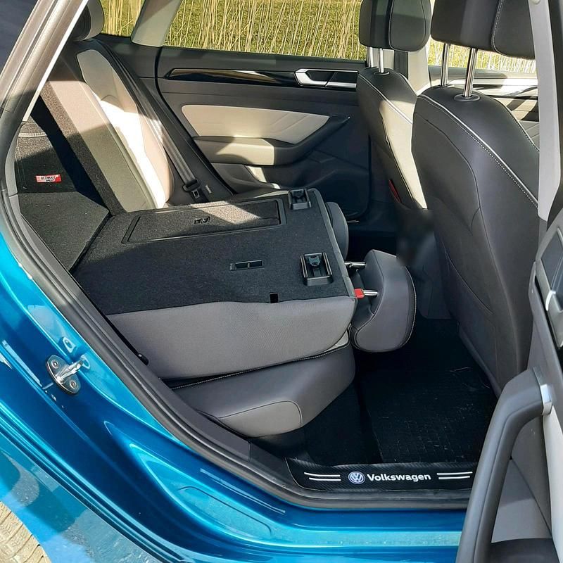 Gebraucht VW Arteon 156 PS (114 kW) 2023 Blau Kombi