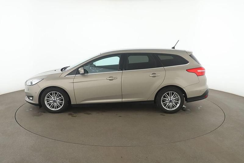 Gebraucht Ford Focus Titanium 120 PS (88 kW) 2017 Grau Kombi