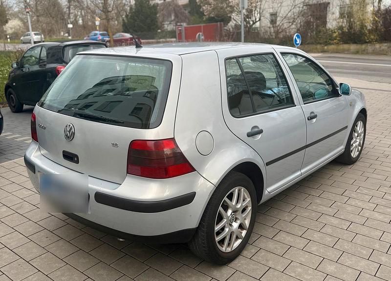 Gebraucht VW Golf IV 101 PS (74 kW) 1998 Silber Kleinwagen
