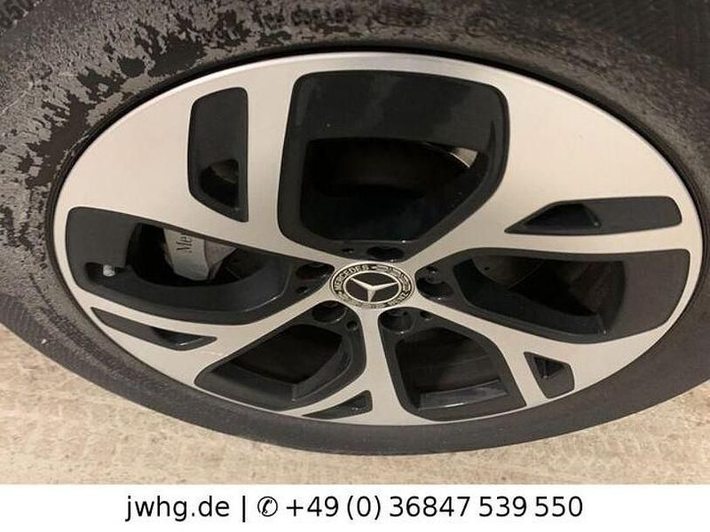 Gebraucht Mercedes GLC300e AMG 313 PS (230 kW) 2023 Schwarz/baltic black SUV