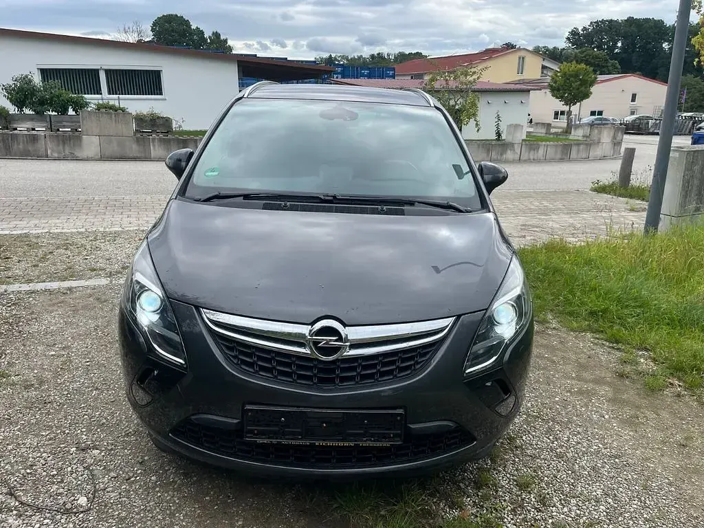 Gebraucht Opel Zafira Tourer Innovation 140 PS (102 kW) 2012 Grau Van / Kleinbus