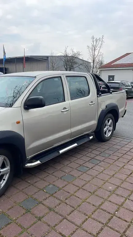 Gebraucht Toyota HiLux 144 PS (105 kW) 2014 Beige Pickup