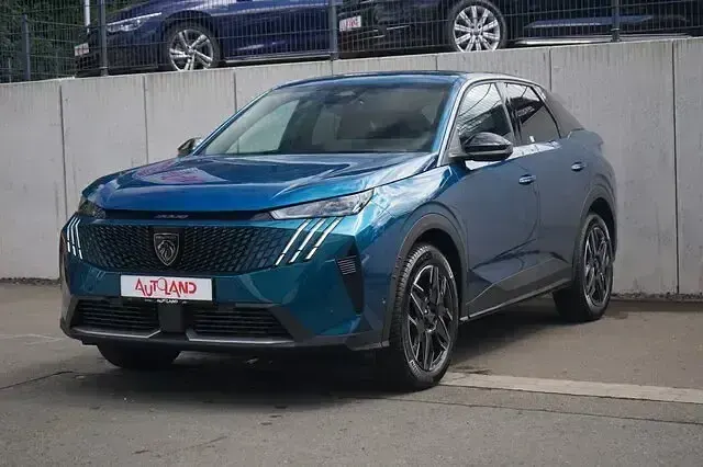 Neu Peugeot 3008 145 PS (106 kW) 2026 Schwarz SUV