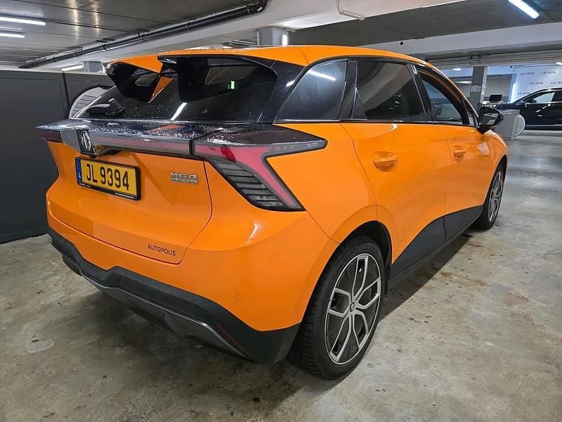 Gebraucht MG MG4 EV 150 kW (204 PS) 2024 Fizzy orange Kleinwagen