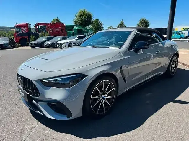 Gebraucht Mercedes CLE53 AMG AMG 449 PS (330 kW) 2025 Grau Cabrio
