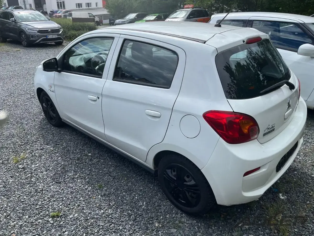 Gebraucht Mitsubishi Space Star Diamant Edition 71 PS (52 kW) 2017 S) (weiss Kleinwagen