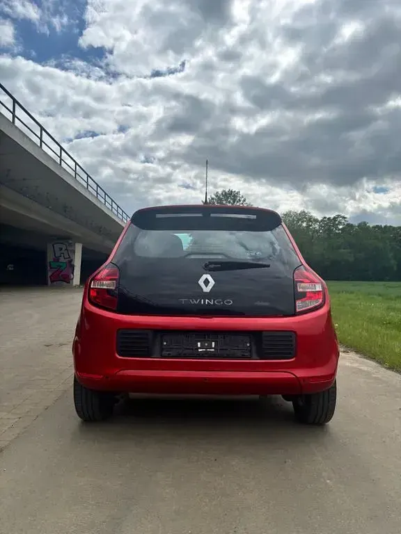 Gebraucht Renault Twingo Luxe 90 PS (66 kW) 2014 Rot Kleinwagen