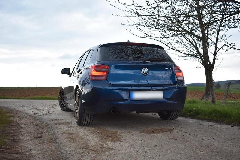 Gebraucht BMW 114 Advantage 102 PS (75 kW) 2013 Blau Kleinwagen