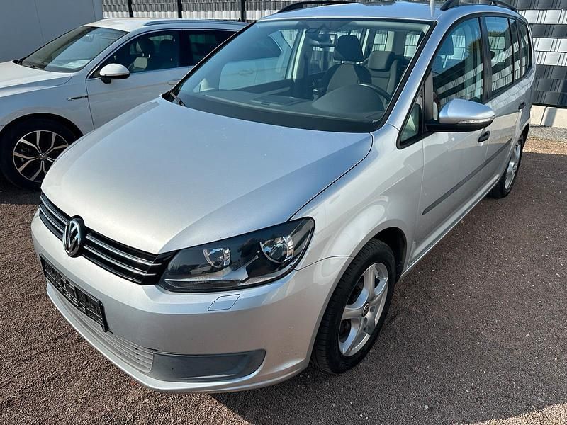Gebraucht VW Touran 140 PS (102 kW) 2011 Silber Van / Kleinbus