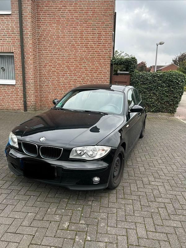 Schwarz Gebraucht 2005 BMW 116 Kleinwagen | 1.500 € (Superpreis) - Bild 1/4