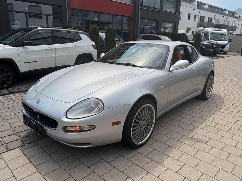 Silber Gebraucht 2004 Maserati Coupé Coupé | 24.900 € (Fairer Preis) - Bild 1/4