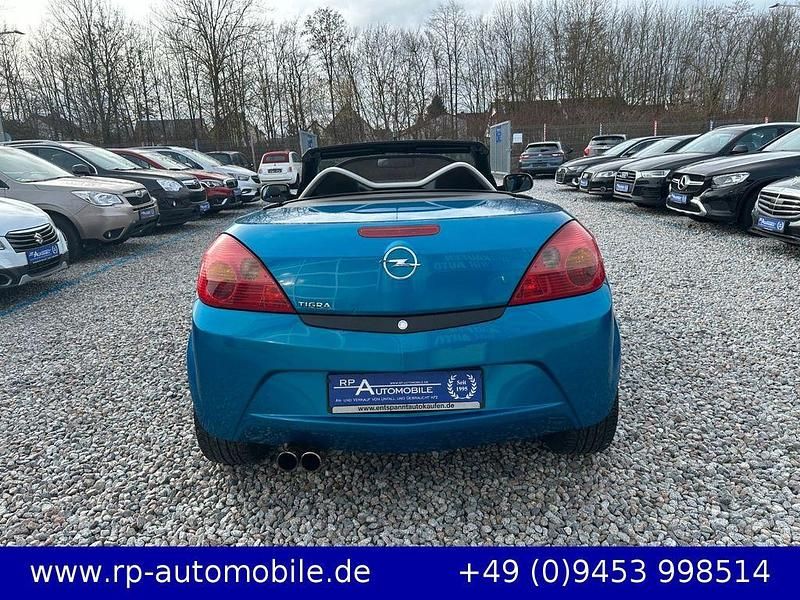Gebraucht Opel Tigra Basis 90 PS (66 kW) 2006 Blau Cabrio