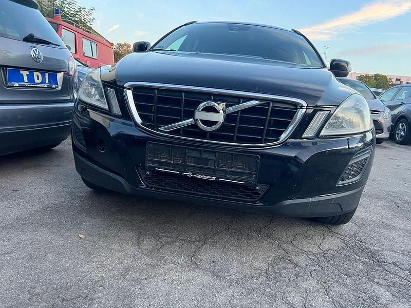 Gebraucht Volvo XC60 Momentum 163 PS (119 kW) 2011 Schwarz SUV