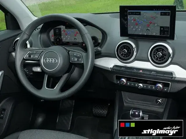 Gebraucht Audi Q2 Advanced Plus 150 PS (110 kW) 2025 Manhattangrau metallic SUV