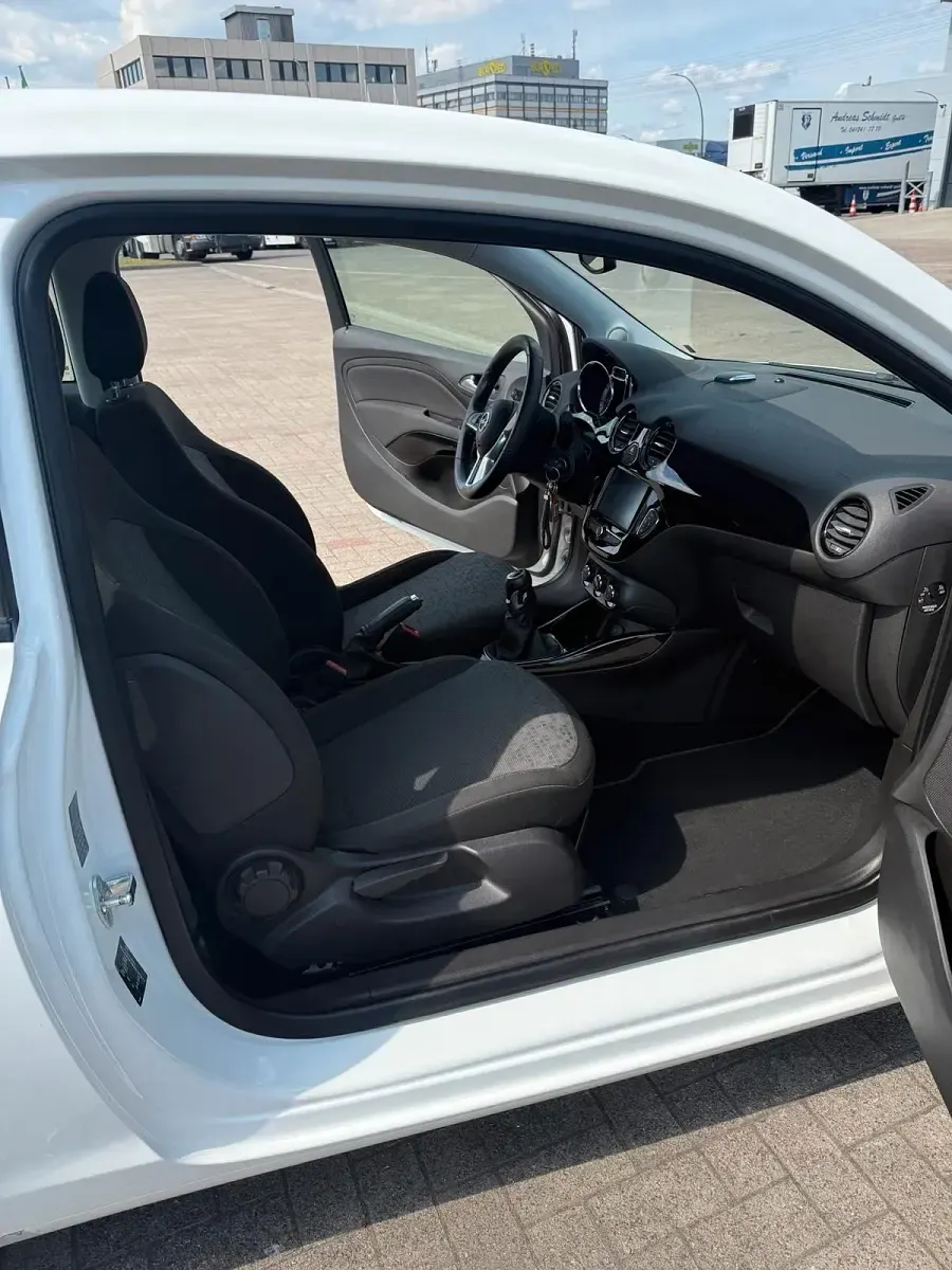 Gebraucht Opel Adam 87 PS (63 kW) 2016 Weiß Kleinwagen